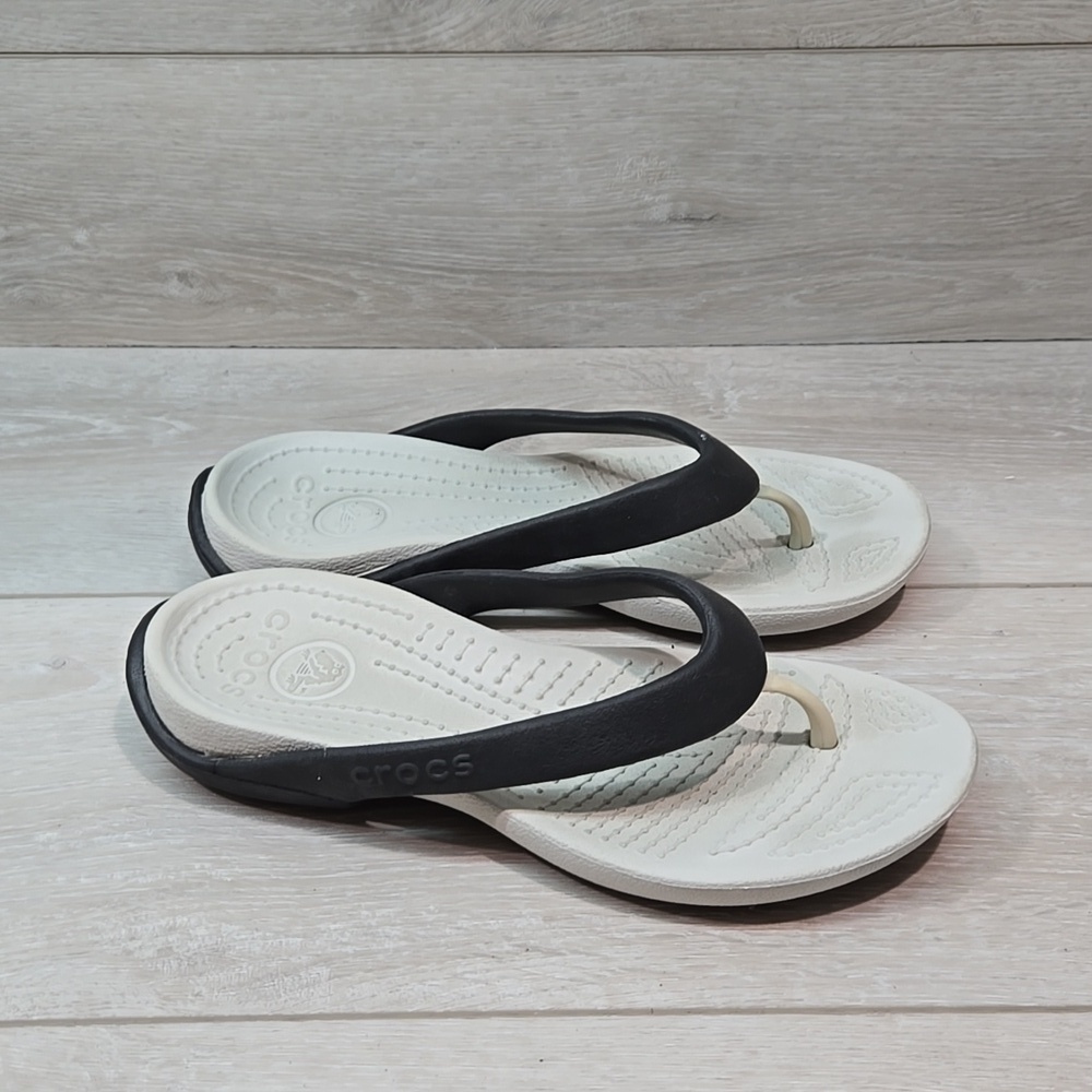 Crocs Women Swiftwater Thong Rubber Sandals shoes sz 6